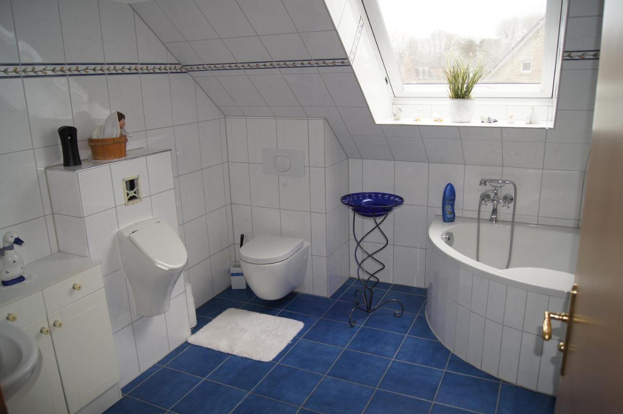 Grosse Ferienwohnung Heiligenstedten Exterior foto